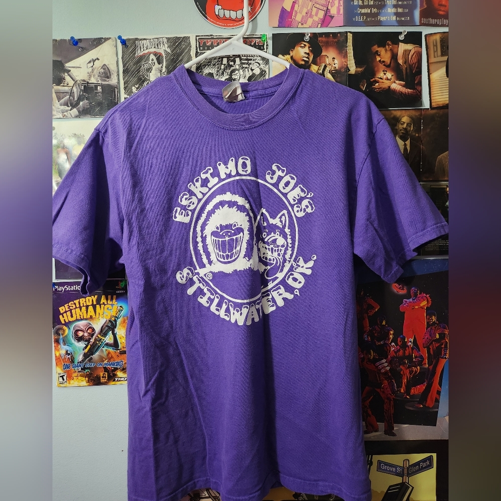 Eskimo Joe's t shirt purple medium